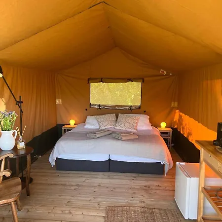 Luxe Safari Tent Rijsenhout